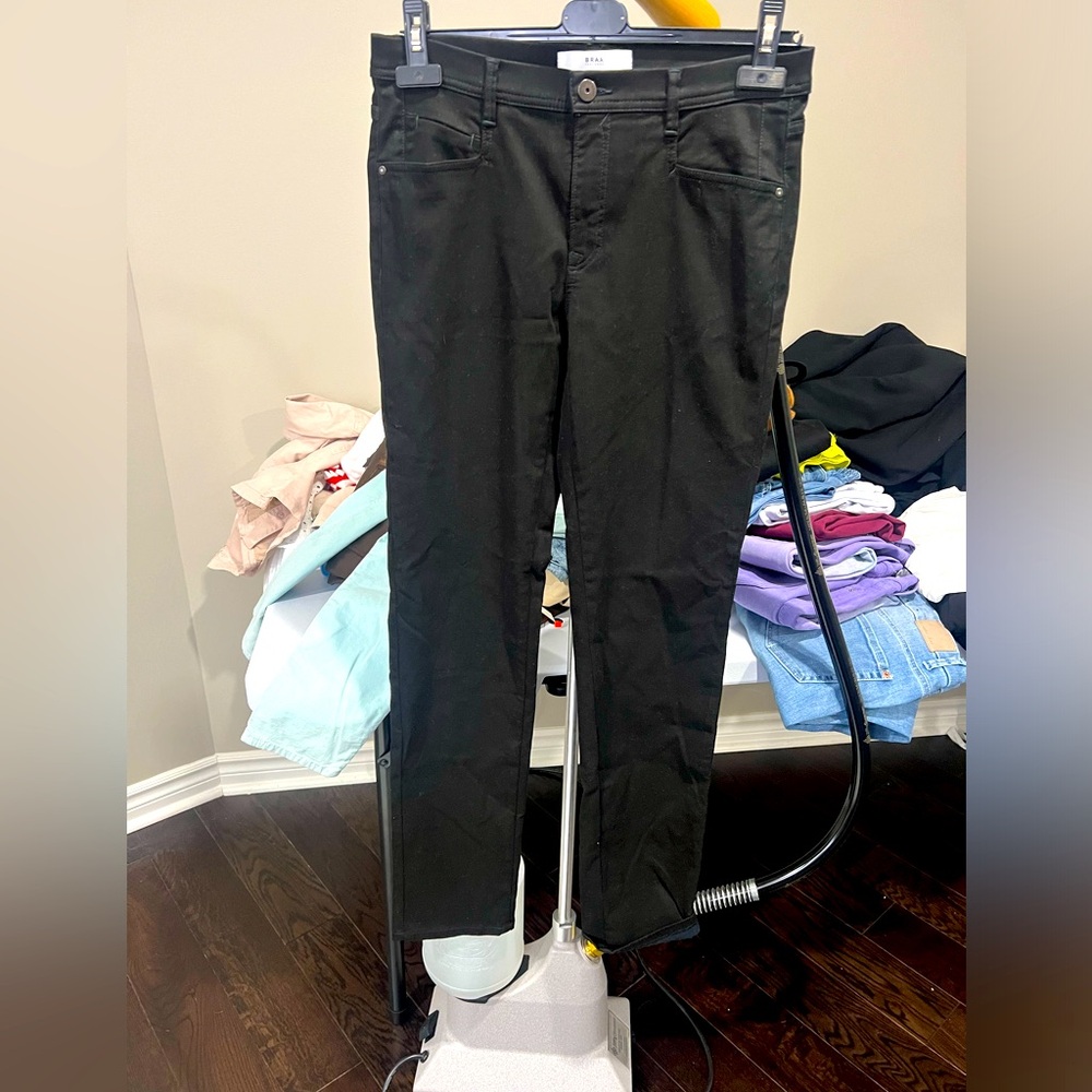 BRAX Black Chino Pant - size 27 - barely worn, soft velvety chin. Top Fabric